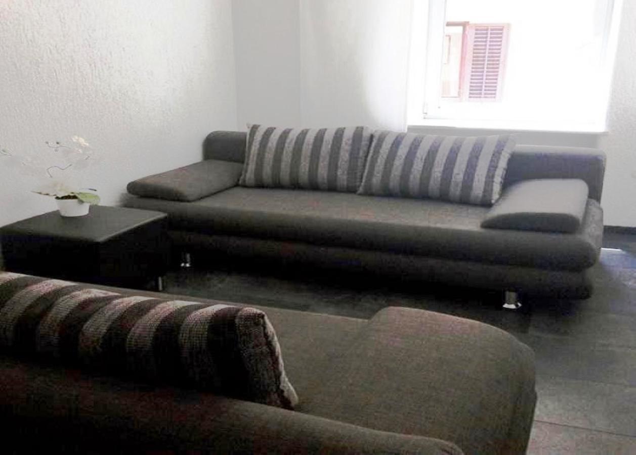 Excelsior Apartments 罗维尼 外观 照片